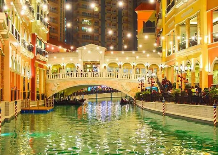 Heart Of Bgc Mckinley B3 Apartment *