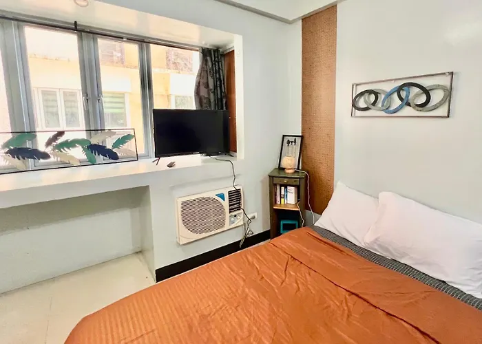 Heart Of Bgc Mckinley B3 Apartment