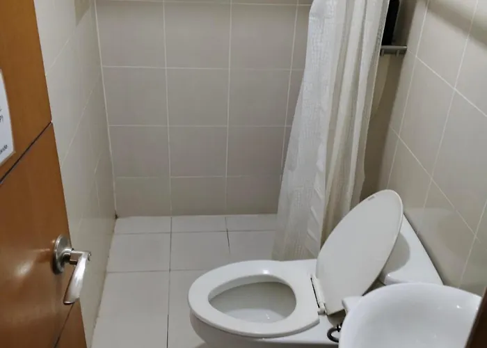 Apartment Heart Of Bgc Mckinley B3 Manila