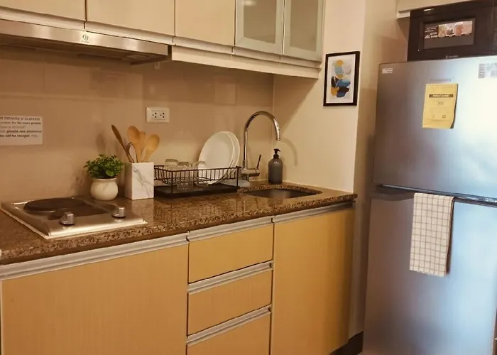 Apartment Heart Of Bgc Mckinley B3 Manila