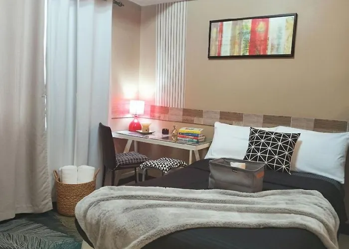 Apartment Heart Of Bgc Mckinley B3 *
